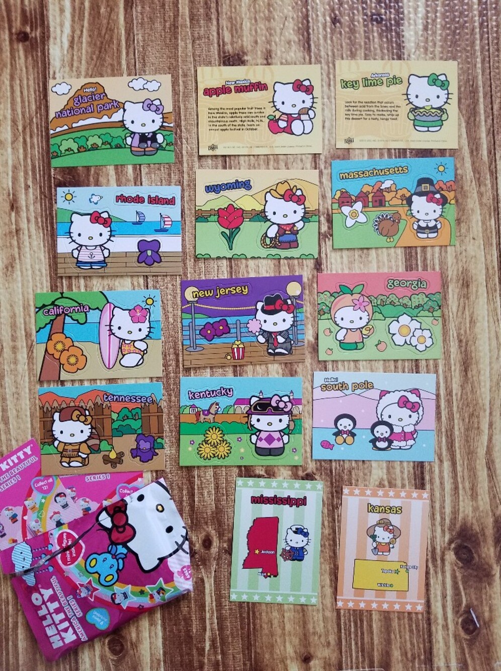 2 Hello Kitty Sanrio America The Beautiful Series 1 Trading Cards States
